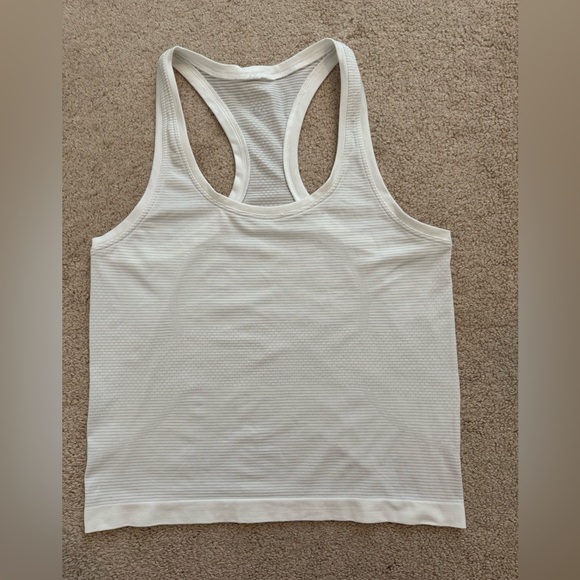 Lululemon Swiftly Tech Racerback Tank 2.0 *Race White Size 6 - Picture 2 of 3